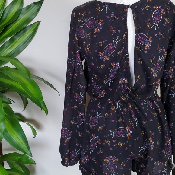 Black Romper - Picture 9 of 10